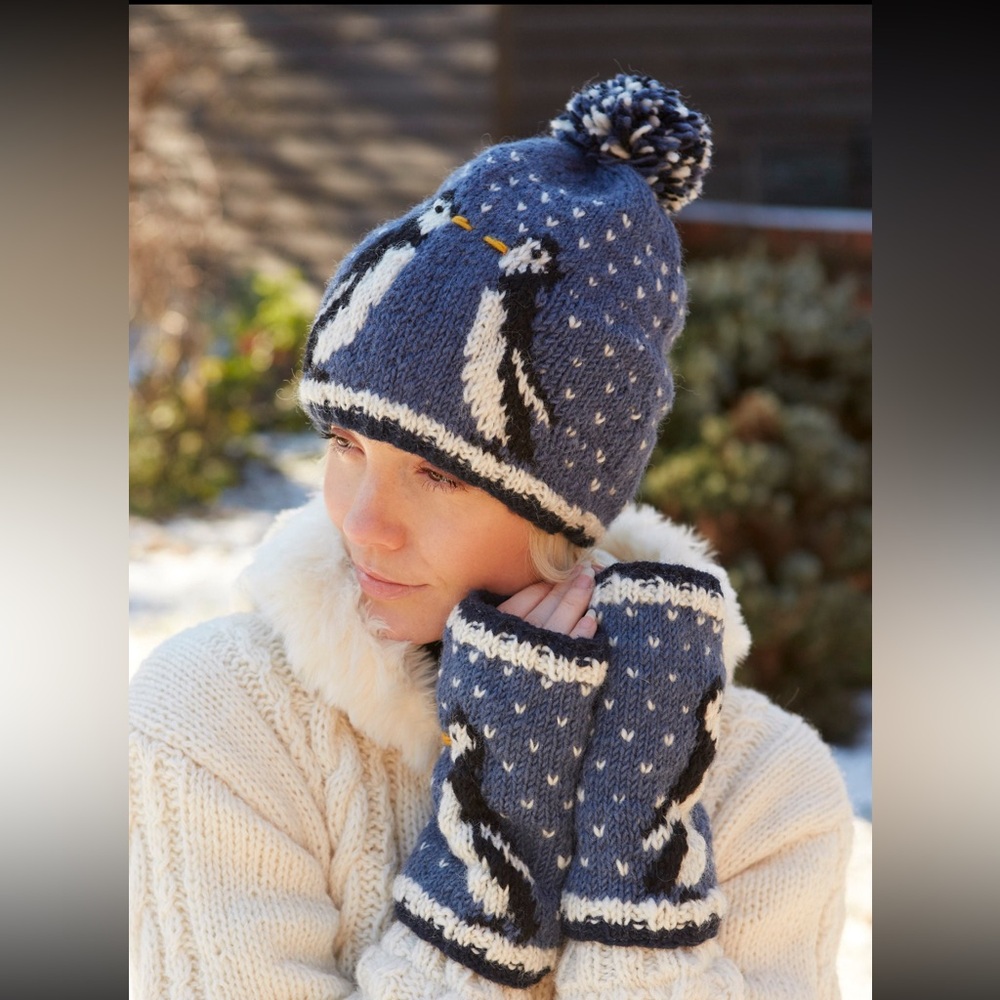 Penguin Patterned Blue Knit Hat and Mittens Set